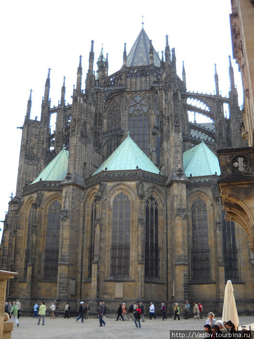 Под стенами собора Прага, Чехия