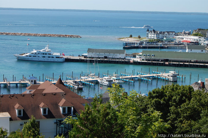 Единение с природой на острове Mackinac, MI Остров Макино, CША