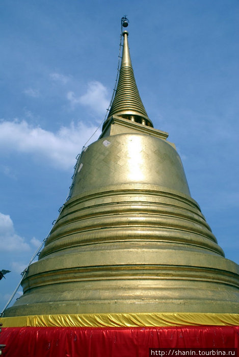 Золотая ступа на Золотой горе Бангкок, Таиланд