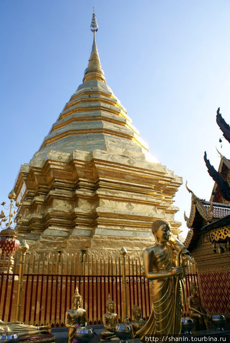 Золотая ступа Чиангмай, Таиланд