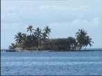 Некоторые острова обитаемые.