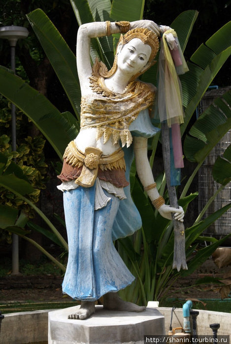 Статуя Маторани Лампанг, Таиланд