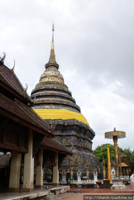 Храм и ступа Лампанг, Таиланд