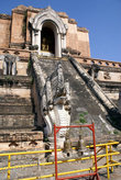Лестница наверх чеди в Вате Чеди-Луанг