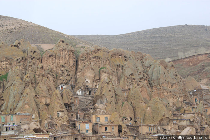 Деревня гигантских ласточек. Кандован. Провинция Восточный Азербайджан, Иран