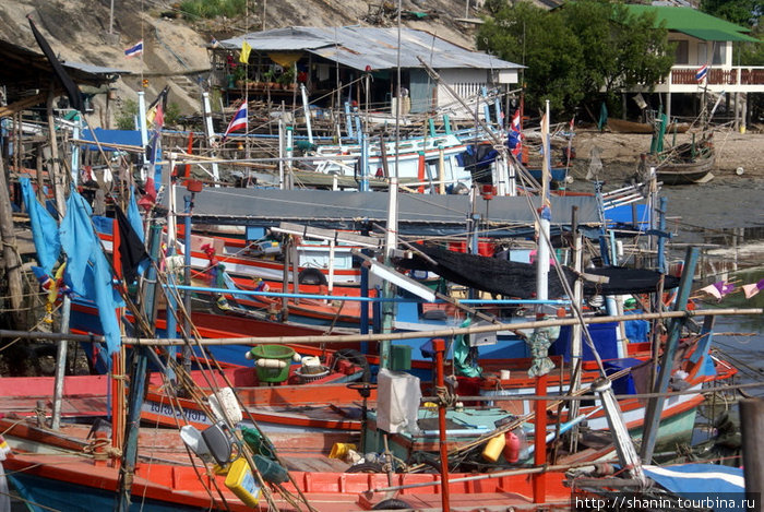 Рыбацкие баркасы Хуа-Хин, Таиланд