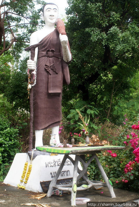 Статуя монаха Хуа-Хин, Таиланд