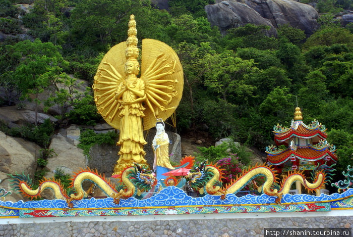 Богиня и облака Хуа-Хин, Таиланд