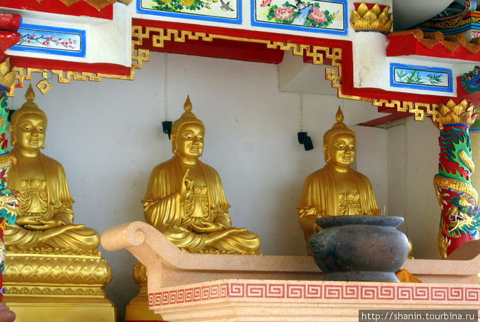 Будды на алтаре Хуа-Хин, Таиланд