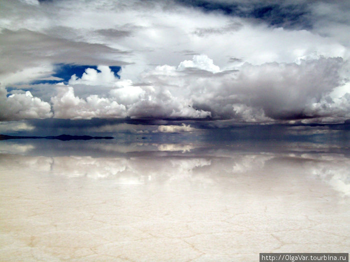 Облака — белогривые лошадки... Уюни, Боливия