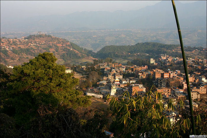 Вид вниз. Зона Багмати, Непал