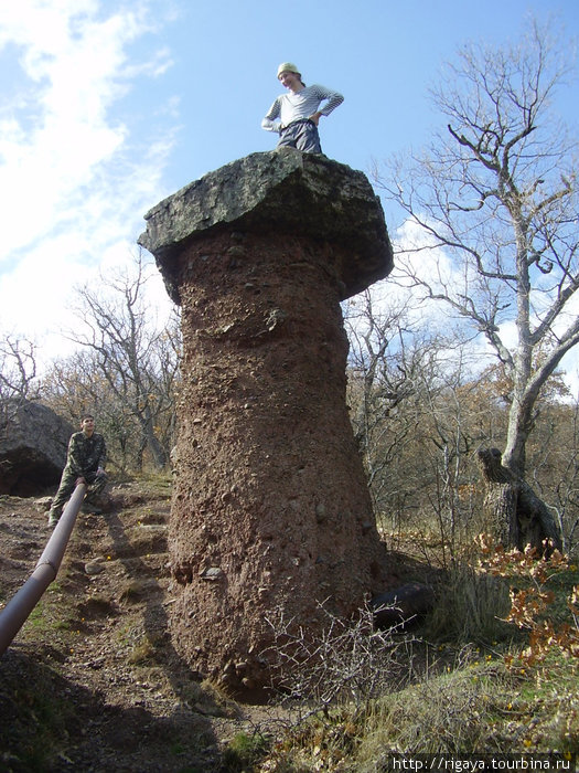 Каменные грибы — довольно интересное место, но так как на большинстве карт обозначено неверно многие еще не успели там побывать Республика Крым, Россия