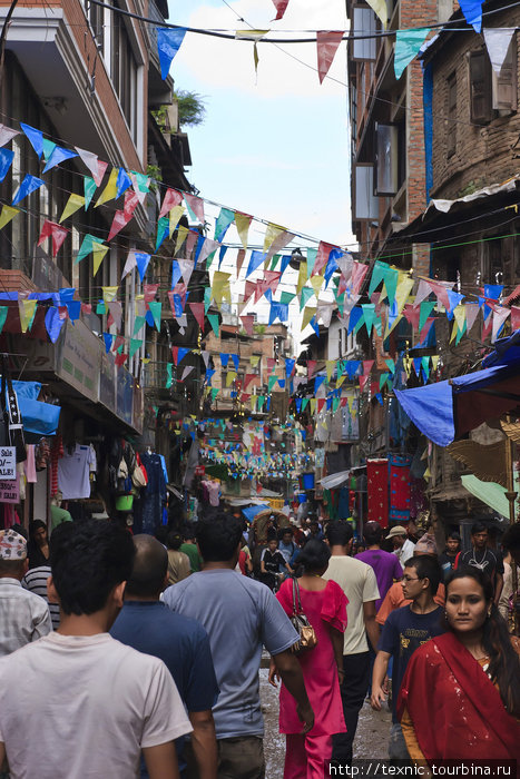 Типичная торговая улица Катманду Катманду, Непал
