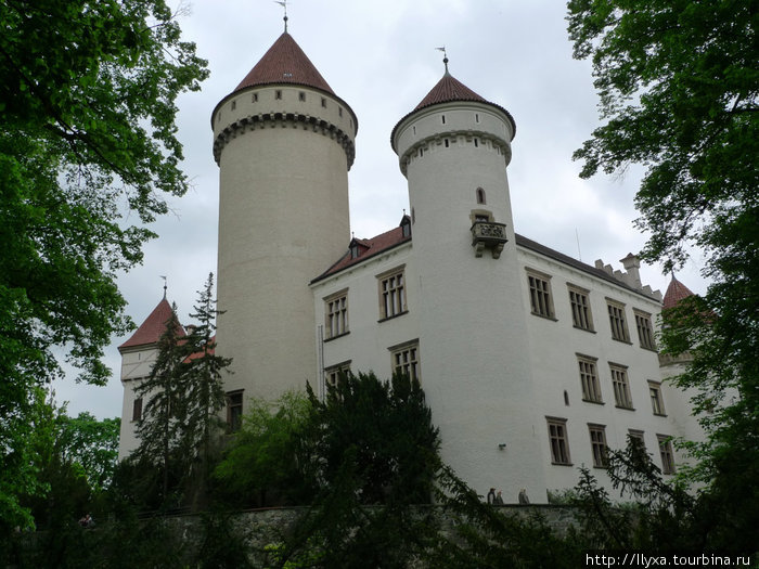 Замок Конопиште. Знаменит тем что его владелец Франц Фердинанд. Чехия