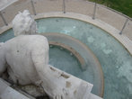 Таким можно увидеть фонтан Витториано с крыши дворца