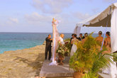 На берегу океана свадьба