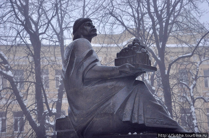 памятник Ярославу Мудрому Киевская область, Украина