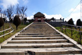 Лестница к храму в поселке