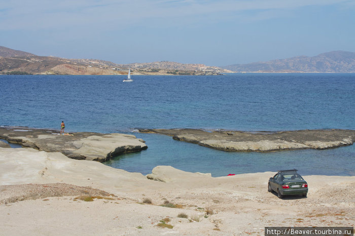 пролив между островами Милос и Кимолос... при желании можно переплыть... Архипелаг Киклады, Греция