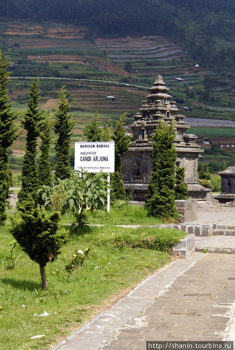 Храм Арджуны Тегал, Индонезия