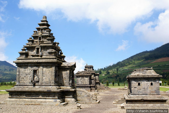 Храмовый комплекс Арджуны Тегал, Индонезия
