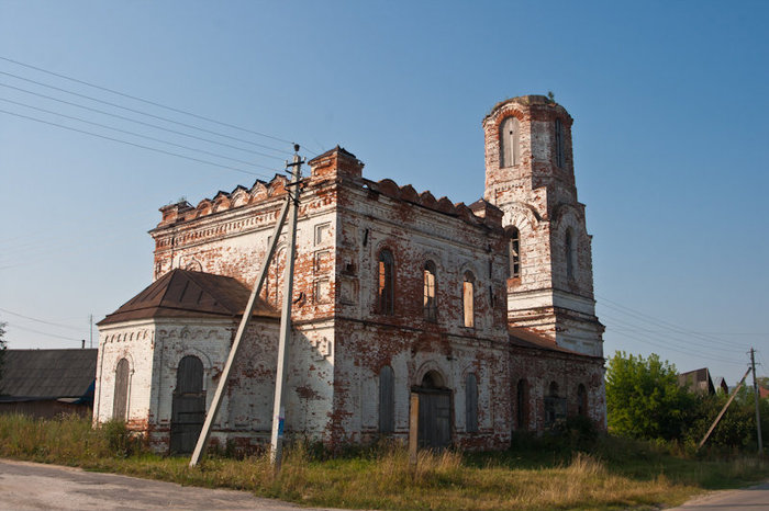 Пурех. Церковь Сошествия Святого Духа Пурех, Россия