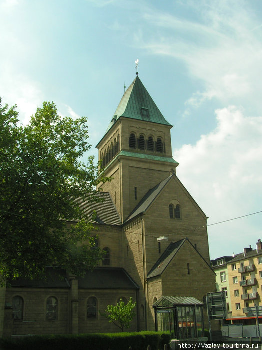 Единственная башня церкви Бохум, Германия