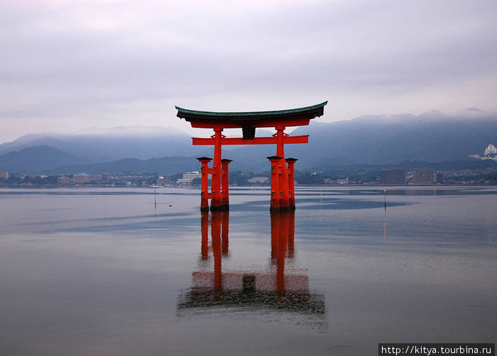 Святилище Ицукусима / Itsukushima Shrine