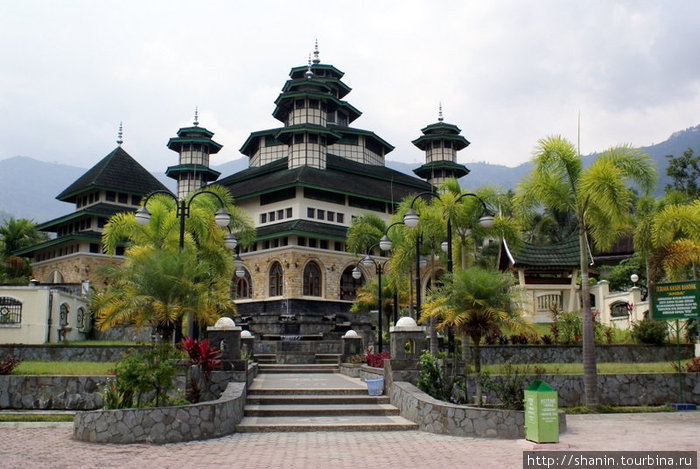 Мечеть Букиттинги, Индонезия