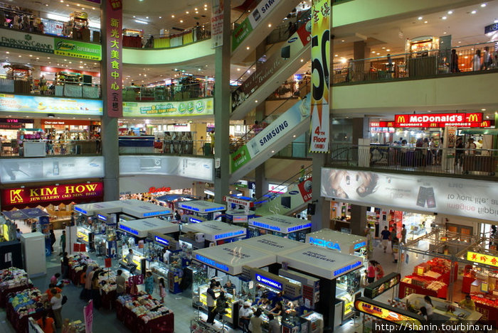 Торговый центр у автовокзала Джорджтаун, Малайзия