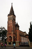 Католический собор в Далате
