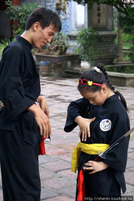 Мастер и ученик Ханой, Вьетнам