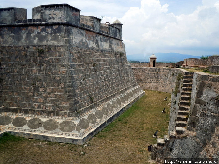 Крепость Эль Морро Сантьяго-де-Куба, Куба