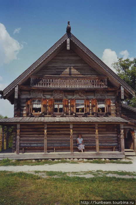 Музей деревянного зодчества Витославлицы, 
изба зажиточного крестьянина Великий Новгород, Россия