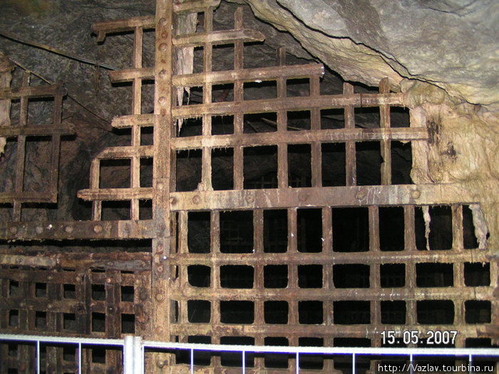 Часть пещеры закрыта для посещения Земля Вена, Австрия