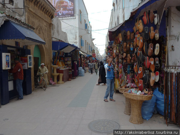 улочки Медины — базар) Эссуэйра, Марокко