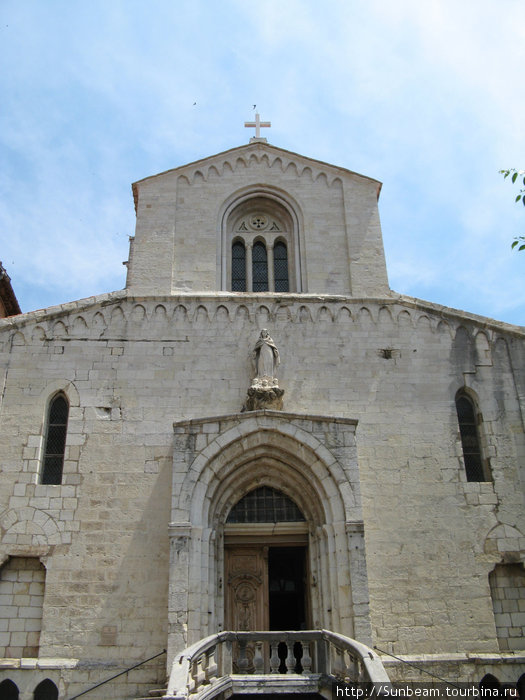 Собор Нотр-Дам-дю-Пюи / Cathédrale Notre Dame du Puy de Grasse