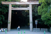 Тории храма Ацута