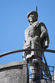 Гленфиннан (Glenfinnan)
Памятник принцу Чарльзу (Чарли Красавчику)