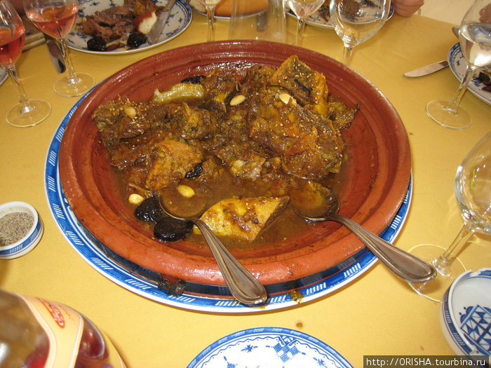 Тажин с черносливом Марокко