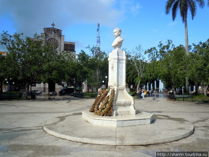 Монумент Хосе Марти Сьего-де-Авила, Куба