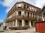 Старый отель закрыт на реставрацию