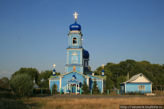 Деревянный Вознесенский храм в Атяшево. Мордовия, Россия