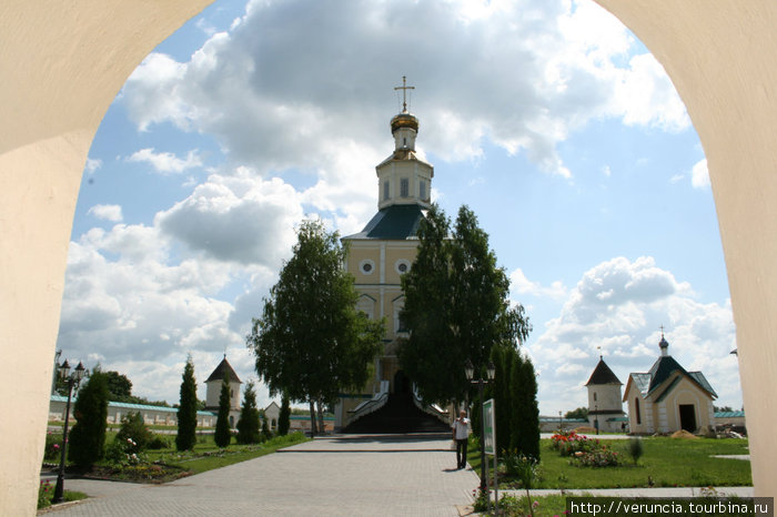 Иоанно-Богословский собор (1700г.) Макаровка. Мордовия, Россия