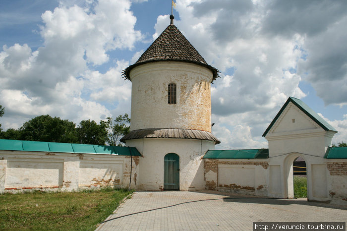 Башня Макаровского монастыря. Мордовия, Россия