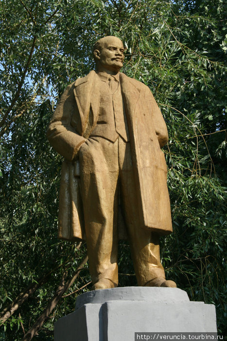 Памятник Ленину. Алатырь, Россия