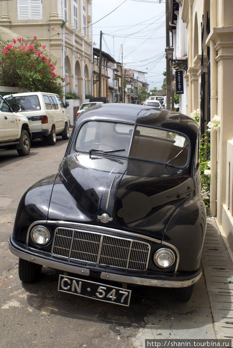 Старый автомобиль — наследие англичан Галле, Шри-Ланка