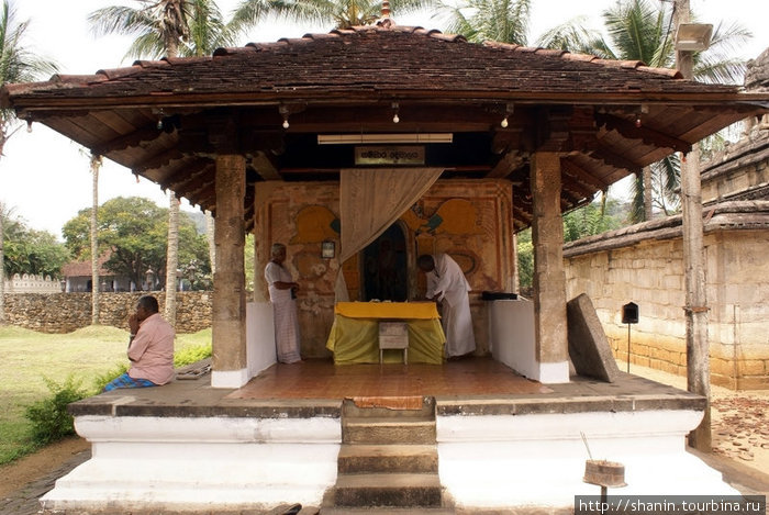 Маленький храм Канди, Шри-Ланка