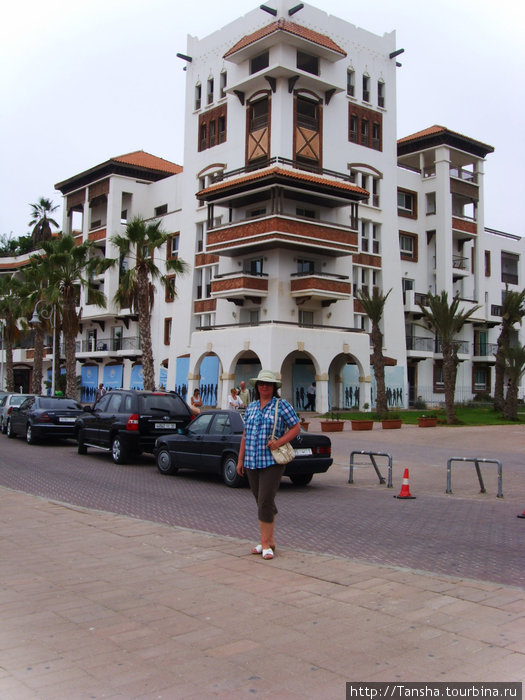 В квартале \Marine Agadir\. Гуляем по бутикам...))) Марокко