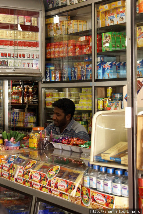 В продовольственном магазине Нувара Элия, Шри-Ланка